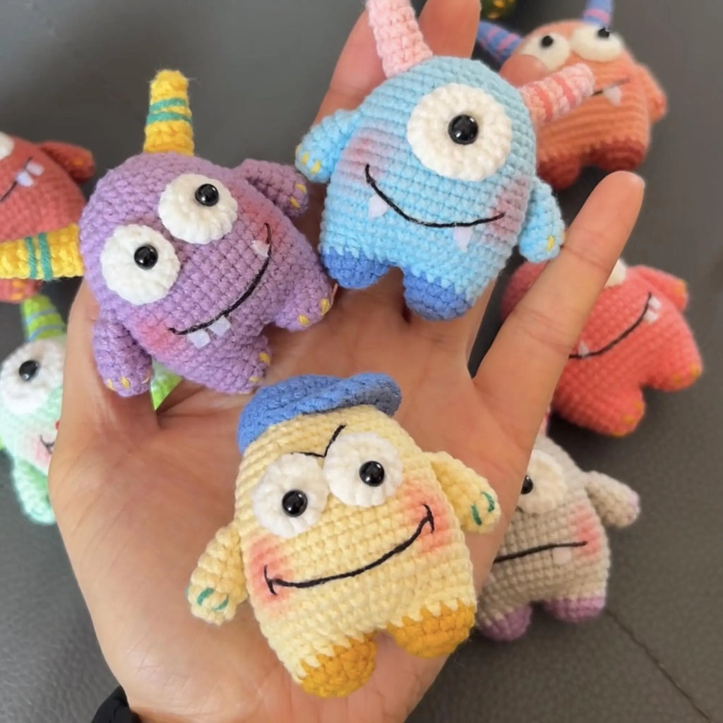 MINI monsters crochet pattern
