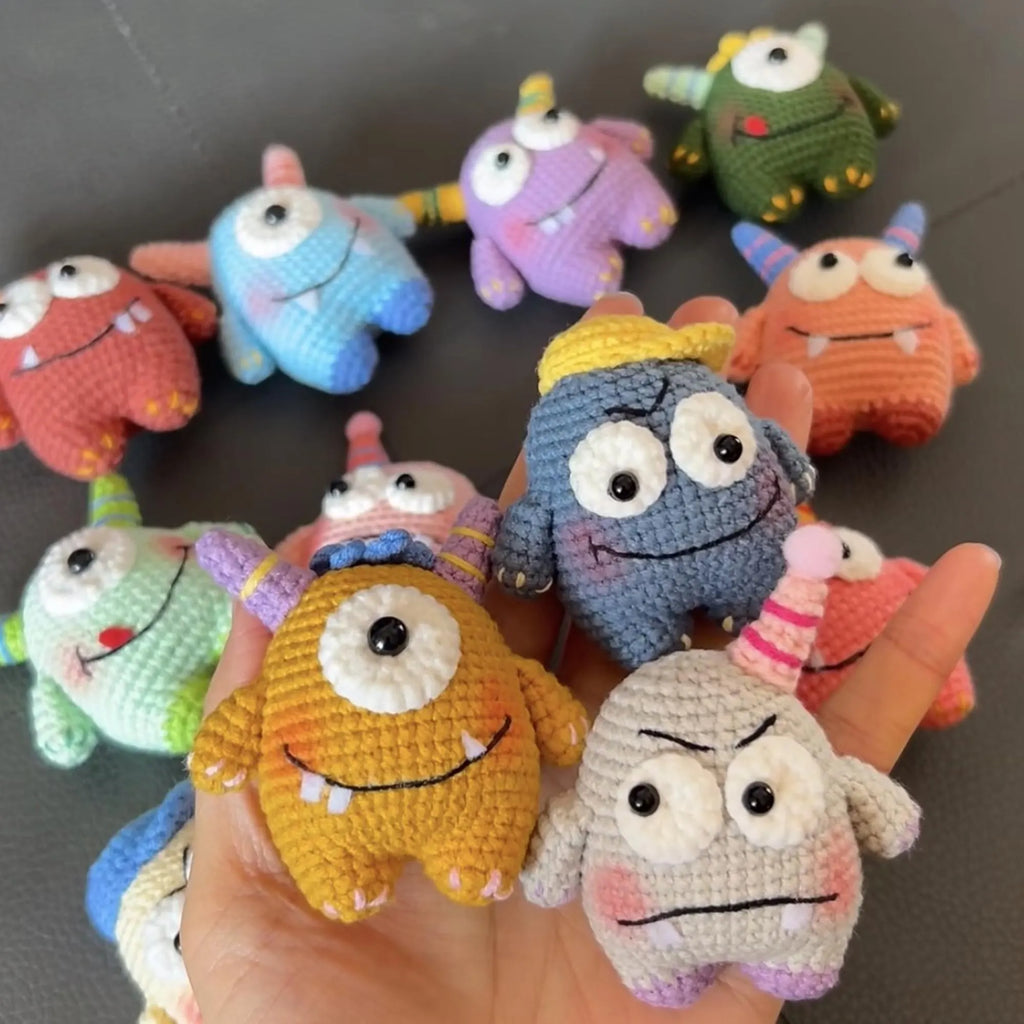 MINI monsters crochet pattern